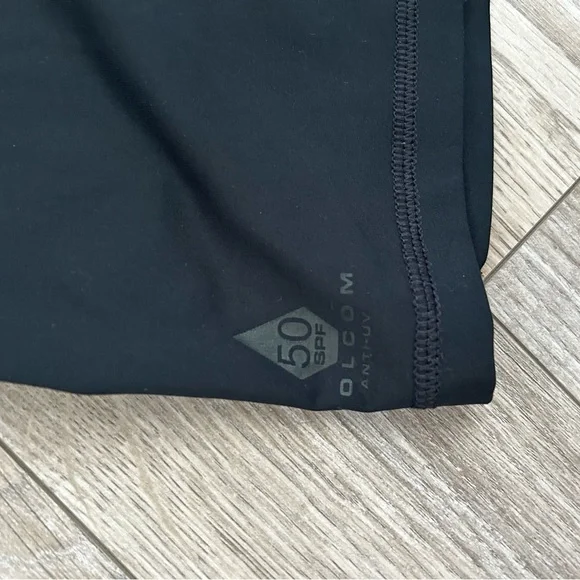 Volcom swim trunks set